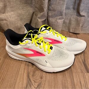 Brooks Men’s White and Pink Running Shoes